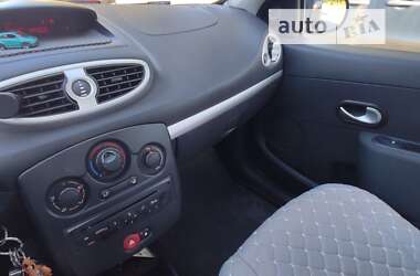 Хэтчбек Renault Clio 2010 в Тернополе