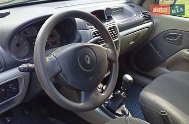 Седан Renault Clio 2005 в 