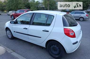 Хэтчбек Renault Clio 2005 в Луцке