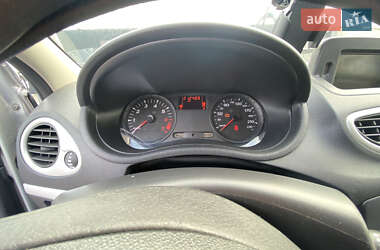 Хэтчбек Renault Clio 2009 в 