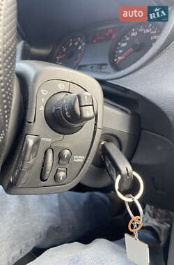 Хэтчбек Renault Clio 2009 в 