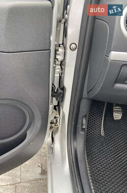 Хэтчбек Renault Clio 2009 в 
