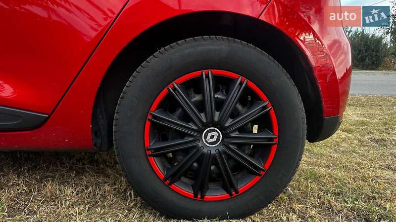 Хэтчбек Renault Clio 2015 в Киеве