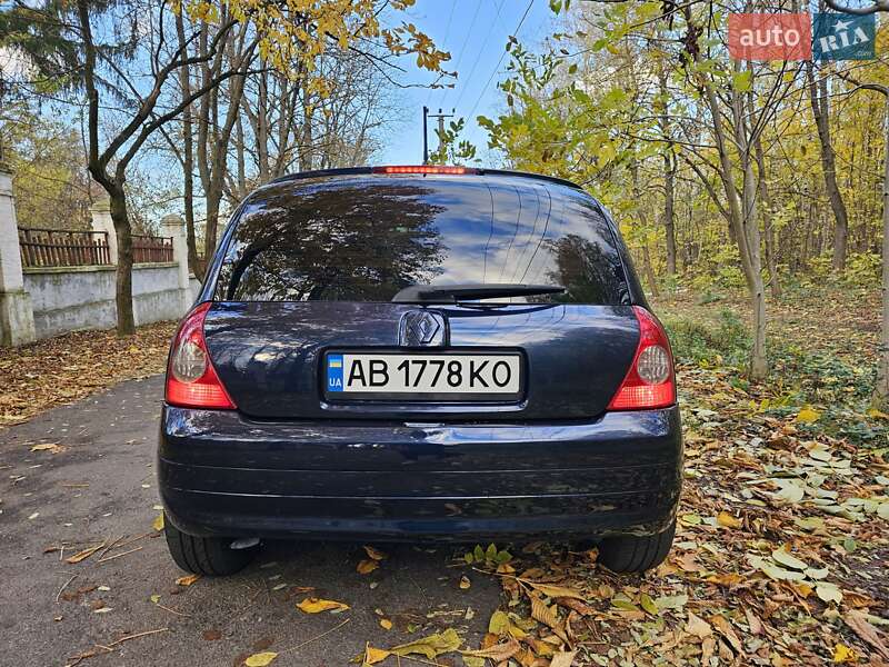Хэтчбек Renault Clio 2004 в Виннице