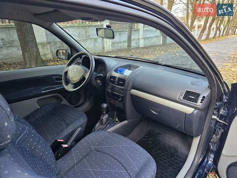 Хэтчбек Renault Clio 2004 в Виннице
