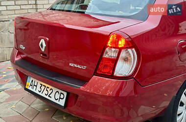 Седан Renault Clio 2007 в Днепре