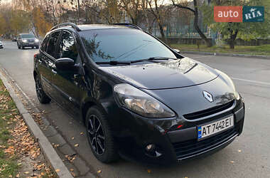 Універсал Renault Clio 2011 в Чернівцях