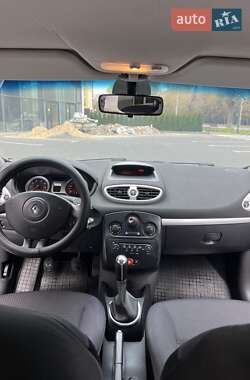 Хэтчбек Renault Clio 2008 в 