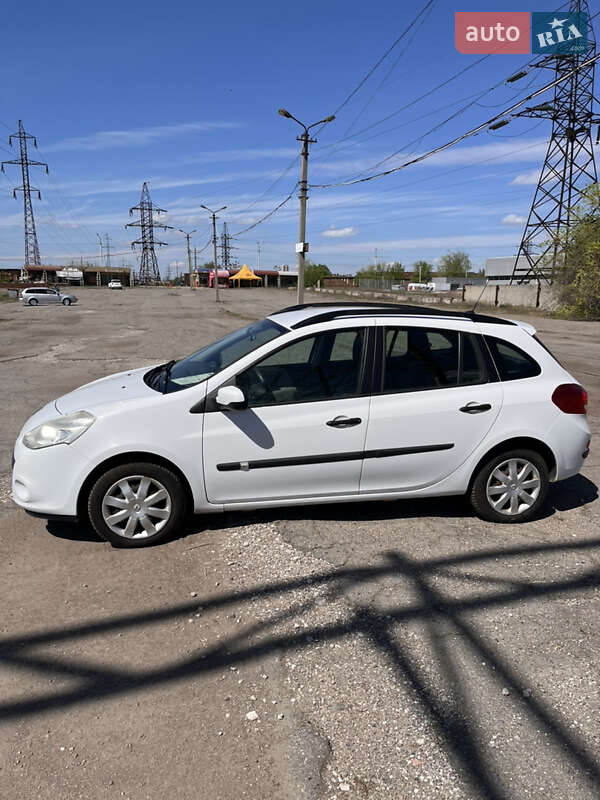 Универсал Renault Clio 2012 в Запорожье фото 3 Универсал Renault Clio 2012 в Запорожье