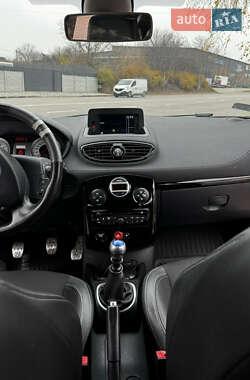 Хэтчбек Renault Clio 2012 в 