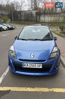 Хэтчбек Renault Clio 2009 в Киеве