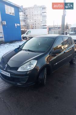 Хэтчбек Renault Clio 2006 в Житомире