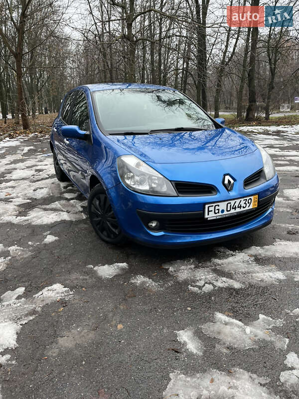 Хэтчбек Renault Clio 2006 в Виннице