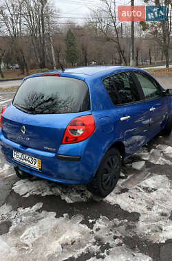 Хэтчбек Renault Clio 2006 в Виннице