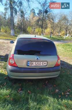 Хэтчбек Renault Clio 2003 в 