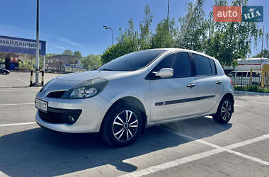 Хетчбек Renault Clio 2007 в Сумах