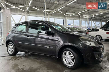 Хетчбек Renault Clio 2005 в Луцьку