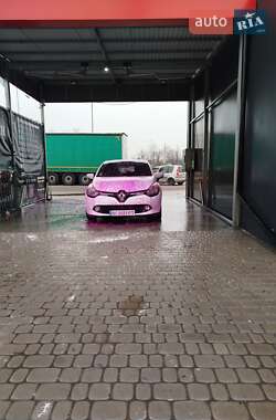 Хэтчбек Renault Clio 2015 в Стрые