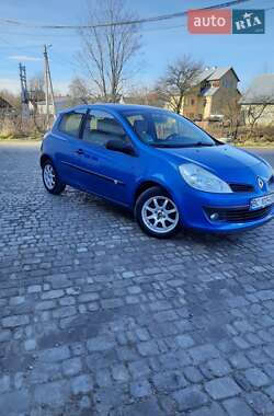 Хетчбек Renault Clio 2005 в Львові