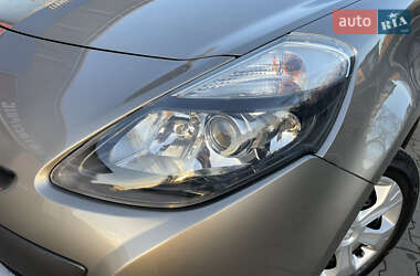 Универсал Renault Clio 2009 в 