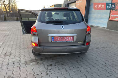 Универсал Renault Clio 2009 в 