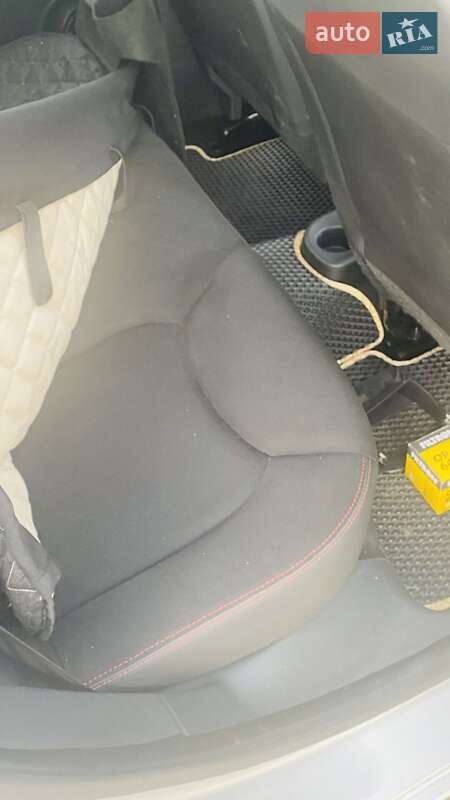 Универсал Renault Clio 2014 в Дрогобыче