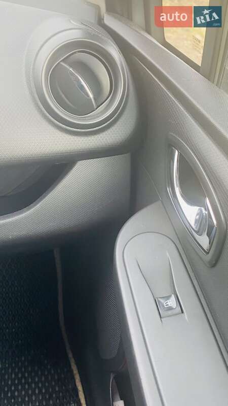 Универсал Renault Clio 2014 в Дрогобыче