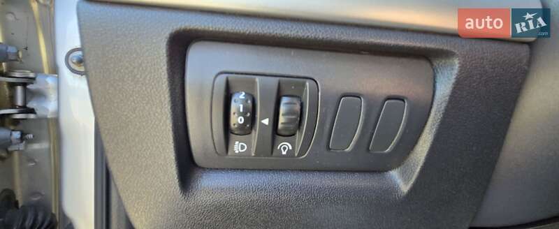 Универсал Renault Clio 2009 в Николаеве фото 15 Универсал Renault Clio 2009 в Николаеве