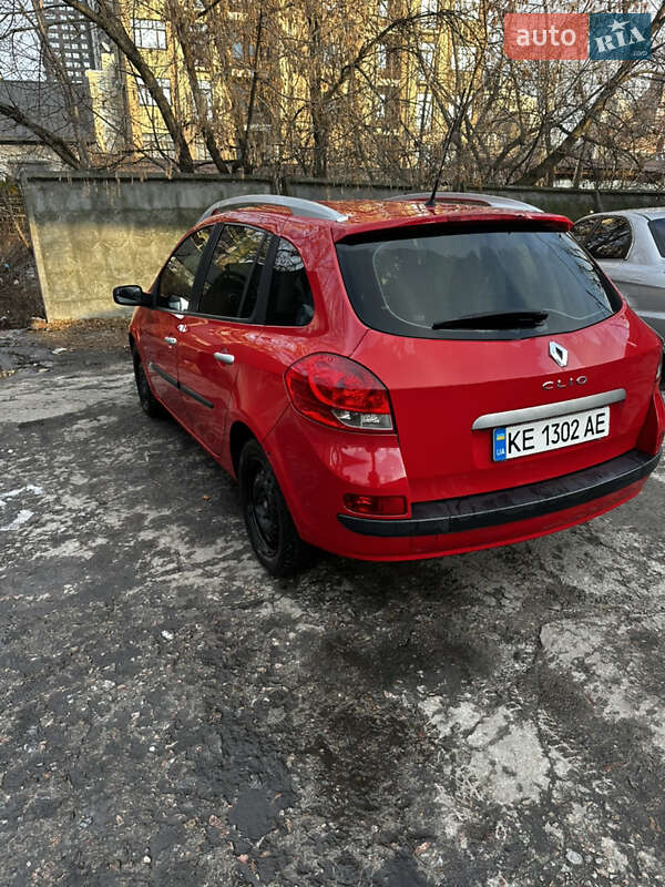 Универсал Renault Clio 2008 в Киеве