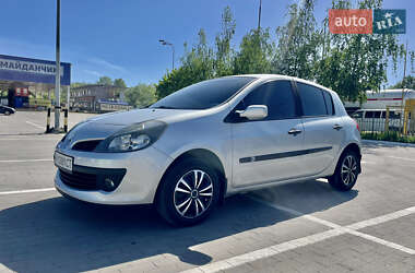 Хэтчбек Renault Clio 2007 в Сумах