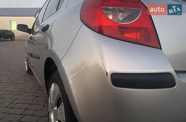 Хэтчбек Renault Clio 2007 в 