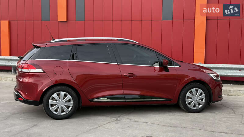 Универсал Renault Clio 2016 в Киеве