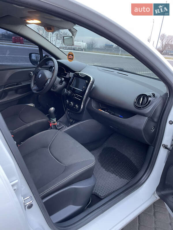 Хэтчбек Renault Clio 2013 в Ровно