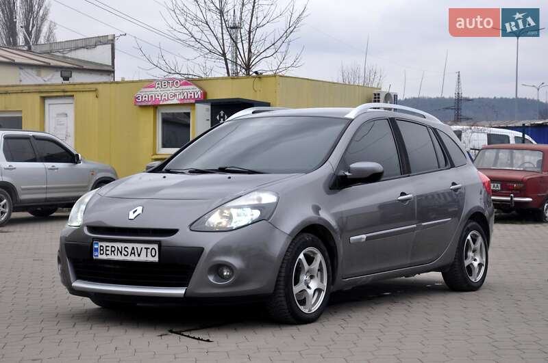 Универсал Renault Clio 2011 в Львове