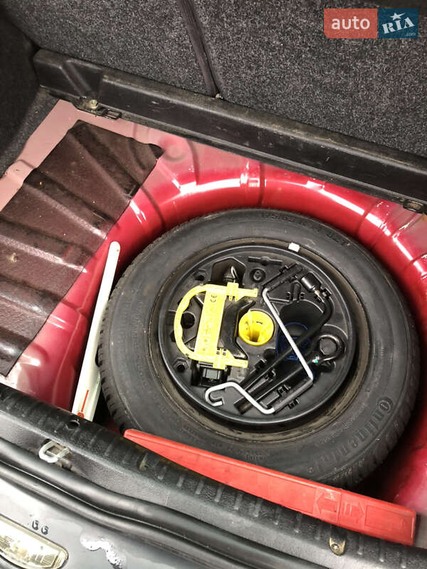 Хэтчбек Renault Clio 2003 в Виннице