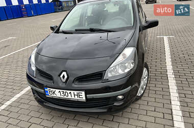 Хетчбек Renault Clio 2006 в Дубні