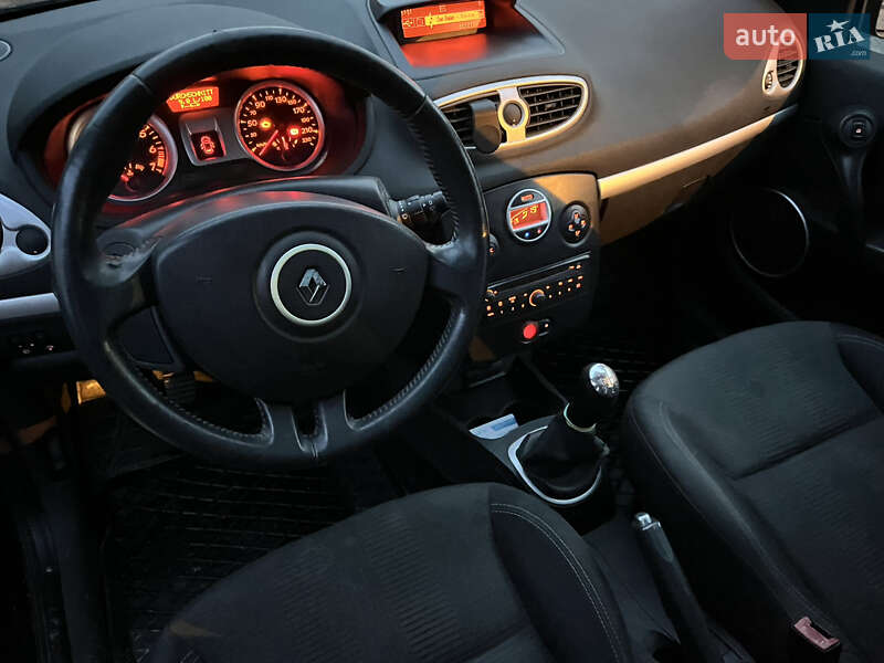 Універсал Renault Clio 2009 в Кам'янець-Подільському