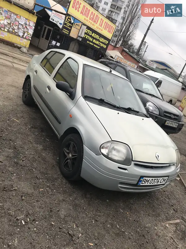 Renault Clio 2001