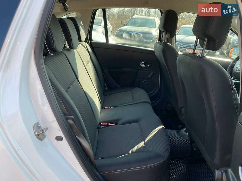 Универсал Renault Clio 2012 в Львове