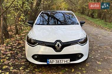 Хетчбек Renault Clio 2015 в 