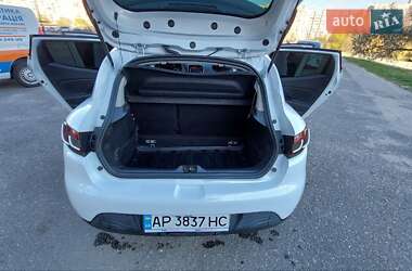 Хетчбек Renault Clio 2015 в 