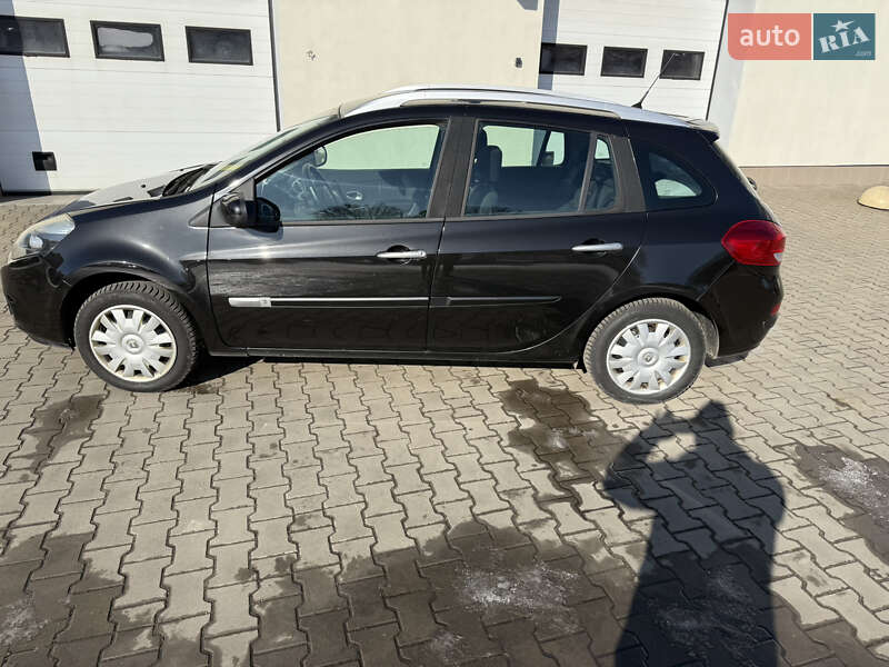 Универсал Renault Clio 2009 в Луцке