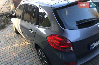 Хэтчбек Renault Clio 2011 в 