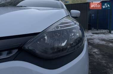 Хетчбек Renault Clio 2015 в Сумах