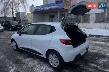 Хетчбек Renault Clio 2015 в Сумах