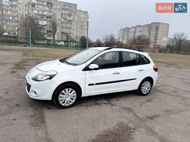 Универсал Renault Clio 2011 в Мироновке