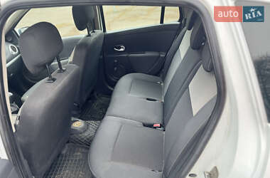 Универсал Renault Clio 2011 в 