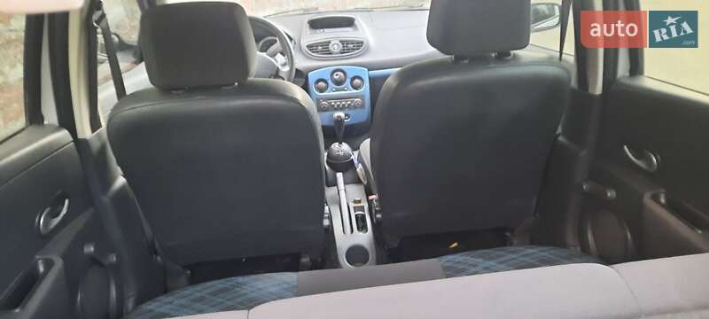 Хэтчбек Renault Clio 2007 в Кропивницком