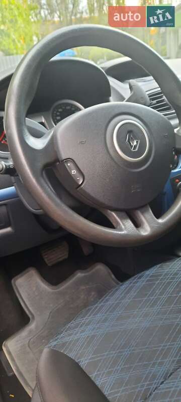 Хэтчбек Renault Clio 2007 в Кропивницком
