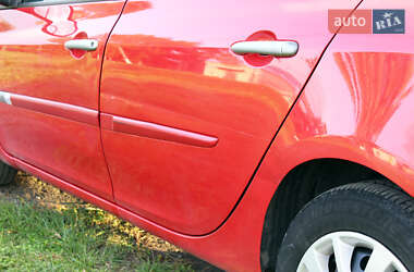 Универсал Renault Clio 2010 в 